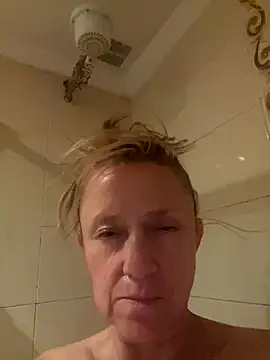 issa soto  online show from September 30, 2025, 4:45 pm