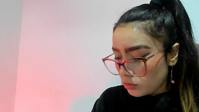 teffy lee online show from December 30, 2024, 8:25 pm