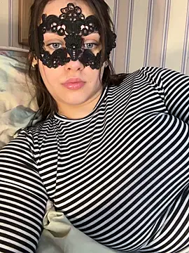 69Laura696 online show from March 2, 2026, 1:07 pm