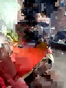 yovana13 online show from December 5, 2025, 4:54 am