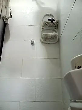 Luci And Sofi online show from March 1, 2026, 3:03 pm