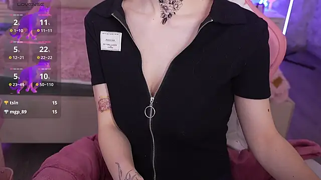 HaylaAmber online show from December 17, 2024, 10:01 am