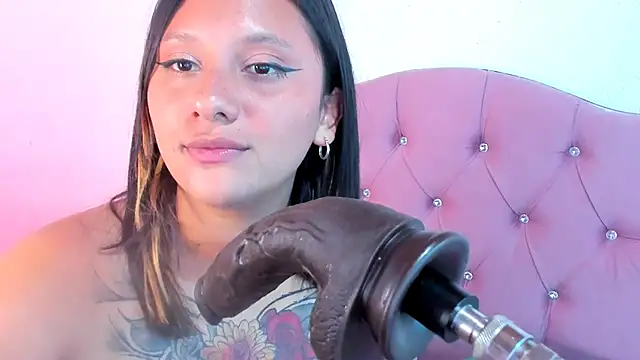 Mila nixon02 online show from December 14, 2024, 6:20 pm