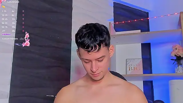 JadeSmiith  online show from December 17, 2024, 9:27 pm