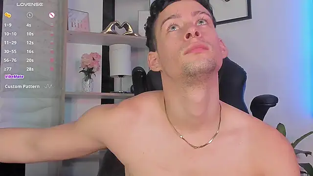 JadeSmiith  online show from February 20, 2025, 1:25 am