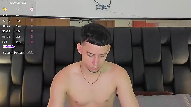 JadeSmiith  online show from February 27, 2025, 9:47 pm