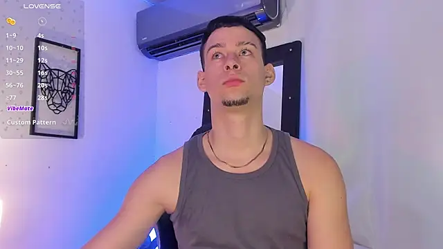 JadeSmiith  online show from March 4, 2025, 9:43 pm