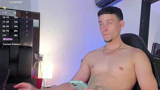 JadeSmiith  online show from March 19, 2025, 10:09 pm