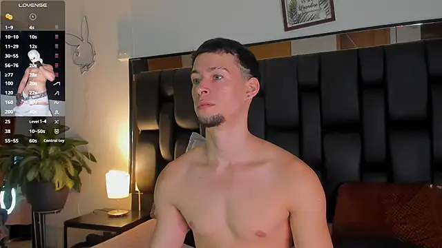 JadeSmiith  online show from September 9, 2025, 10:42 pm