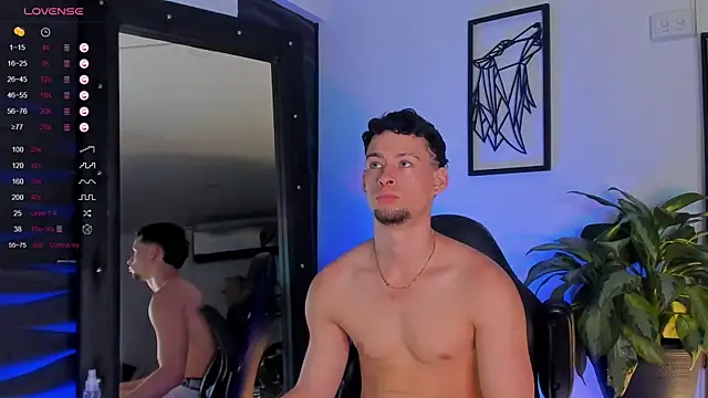 JadeSmiith  online show from October 30, 2025, 9:48 pm