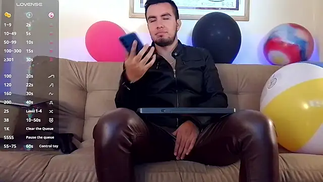 Snapshot of bradley_colt chatting on January 21, 2025, 1:11 pm bradley colt online show from January 21, 2025, 1:11 pm