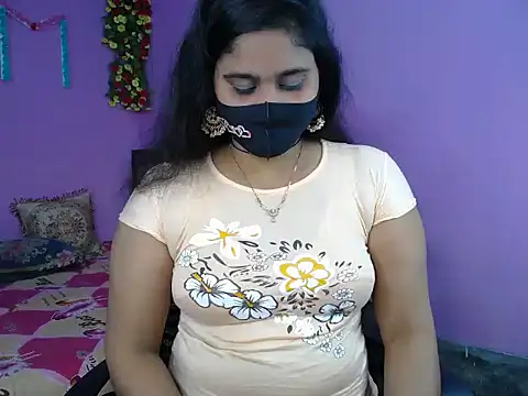 Hot Maleka online show from February 12, 2026, 4:35 pm