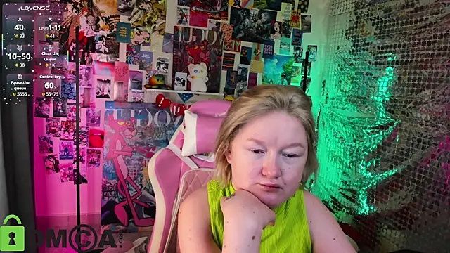 Snapshot of Sara_Robinson chatting on February 27, 2026, 2:44 am Sara Robinson online show from February 27, 2026, 2:44 am