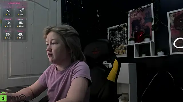 Snapshot of Sara_Robinson chatting on May 14, 2026, 3:02 am Sara Robinson online show from May 14, 2026, 3:02 am