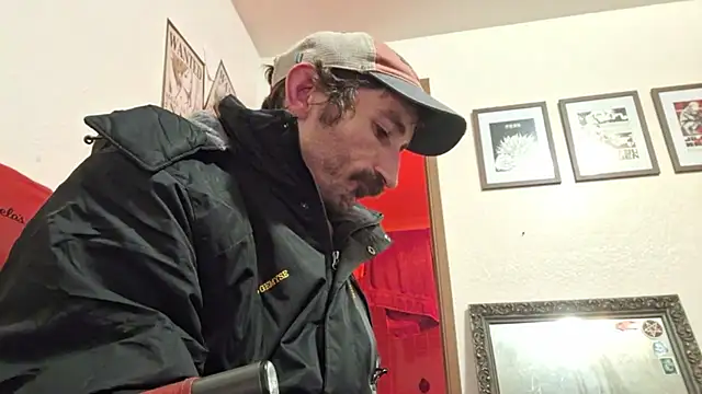 SlammyDjr online show from March 14, 2026, 6:19 am