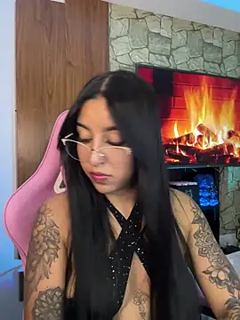 Tamara Roberts1 online show from March 20, 2025, 3:56 am