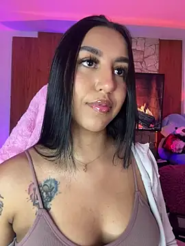 Tamara Roberts1 online show from April 3, 2026, 3:26 am