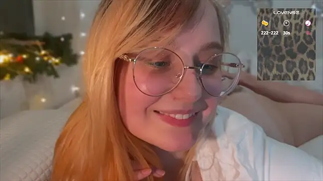 JacyWinslat online show from February 6, 2025, 7:29 pm