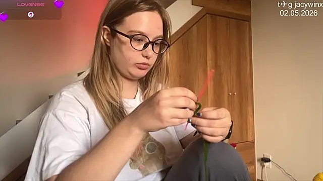 Snapshot of JacyWinslat chatting on May 3, 2026, 7:58 am JacyWinslat online show from May 3, 2026, 7:58 am