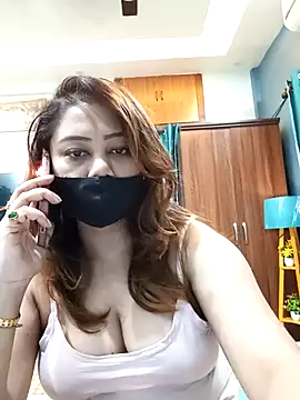 Cute-mona online show from April 7, 2026, 10:15 am