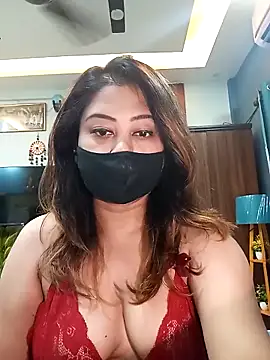 Cute-mona online show from April 13, 2026, 7:52 pm