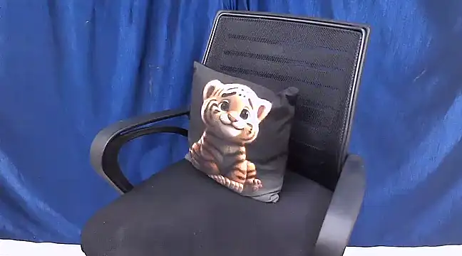 cutie-pie8 online show from February 2, 2025, 9:34 pm