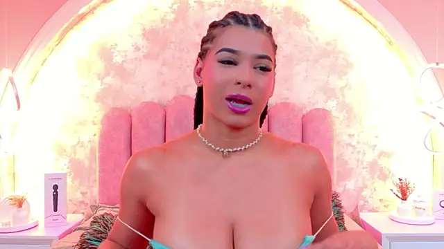 TiaraRosse online show from November 27, 2025, 4:58 am