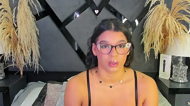 TiaraRosse online show from March 31, 2026, 5:19 am