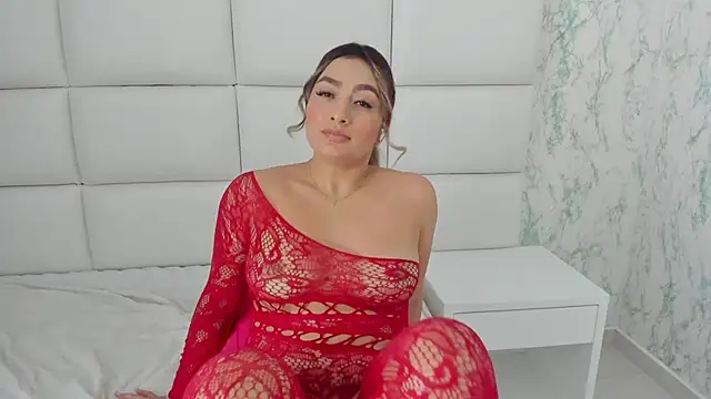 MIA  SAENZ online show from January 17, 2025, 3:00 pm