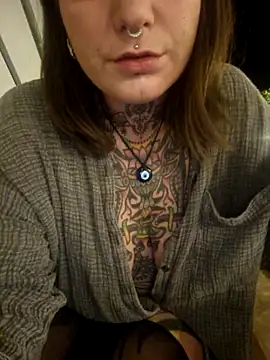 lizzardqueeen online show from September 27, 2025, 10:04 pm