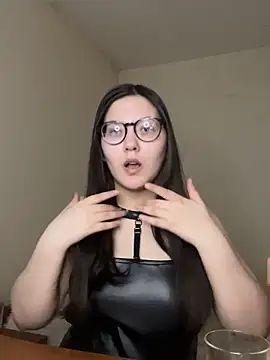 Prudie Gabriella online show from November 3, 2025, 6:58 am