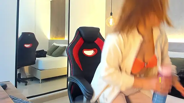 alma fenix online show from November 7, 2025, 12:27 pm