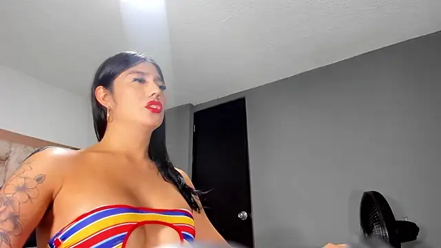 ZachaTompson online show from October 12, 2025, 9:25 pm