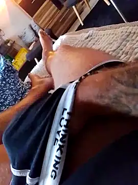 Niceblueeyes081288 online show from April 19, 2026, 2:05 pm