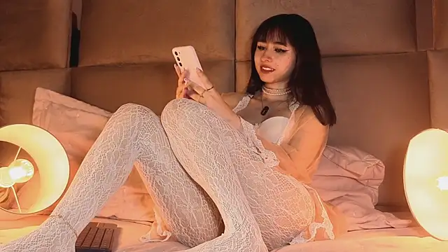 angelinepossy online show from November 25, 2025, 9:48 pm