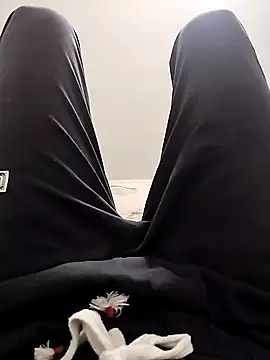 Snapshot of devilisinside9 chatting on February 1, 2025, 5:37 pm devilisinside9 online show from February 1, 2025, 5:37 pm