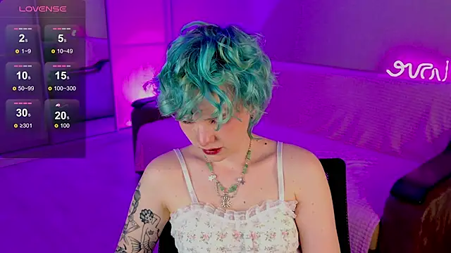 Snapshot of School_Love chatting on February 21, 2025, 1:11 pm School Love online show from February 21, 2025, 1:11 pm