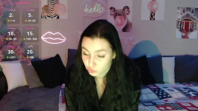 Fluffy Tiffy online show from February 5, 2025, 8:00 am