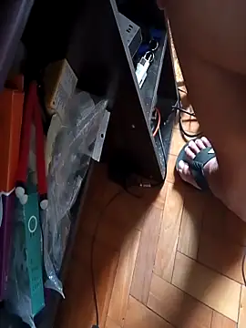 lobomisterioso13 online show from November 11, 2025, 8:20 pm