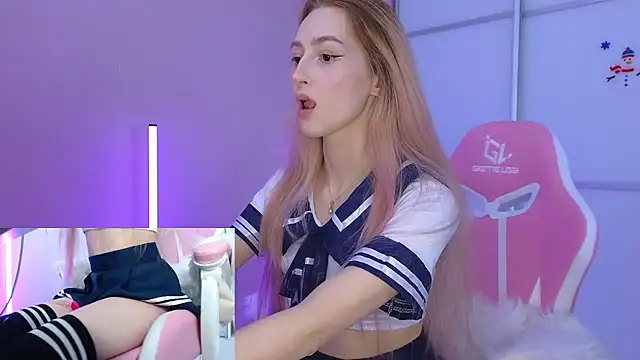 Snapshot of MichaDenver chatting on January 23, 2025, 9:39 am MichaDenver online show from January 23, 2025, 9:39 am