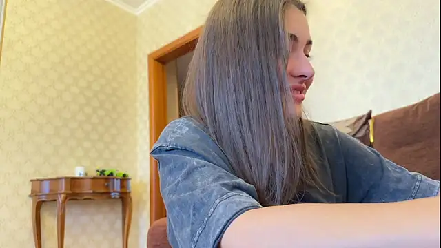 AmiCumOn online show from January 28, 2025, 9:08 am