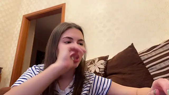 AmiCumOn online show from March 11, 2025, 10:07 am