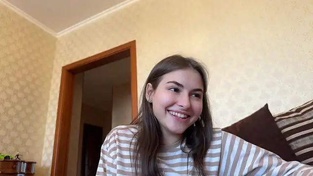 AmiCumOn online show from March 13, 2025, 9:21 am