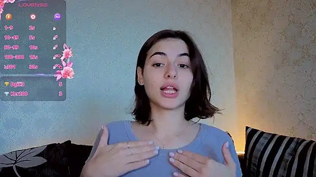 AmiCumOn online show from September 17, 2025, 10:17 am