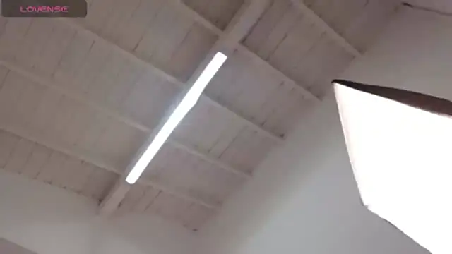 Snapshot of AbigailWilliams_ chatting on March 18, 2026, 11:24 am AbigailWilliams online show from March 18, 2026, 11:24 am