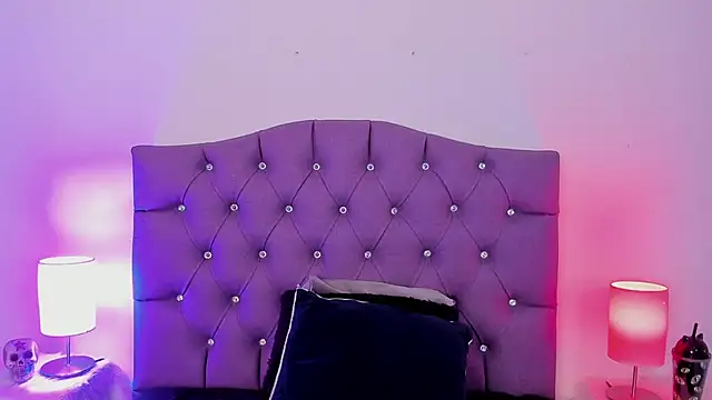 Nyx nayla online show from January 6, 2025, 7:56 pm