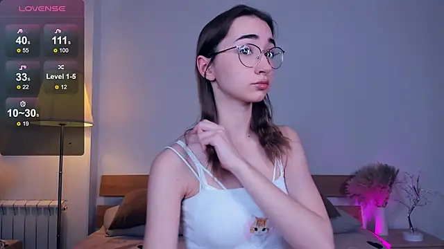 Snapshot of PollyBeev chatting on January 27, 2025, 11:22 am PollyBeev online show from January 27, 2025, 11:22 am