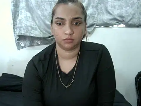 GORGEOUSLIPS online show from February 16, 2026, 5:58 am