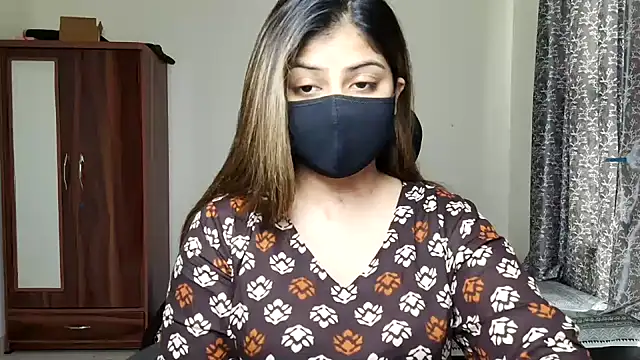 Snapshot of Hoty-Shivangi chatting on May 16, 2026, 10:36 am Hoty-Shivangi online show from May 16, 2026, 10:36 am