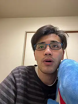 Snapshot of ryusei18570 chatting on February 16, 2025, 10:21 am ryusei18570 online show from February 16, 2025, 10:21 am